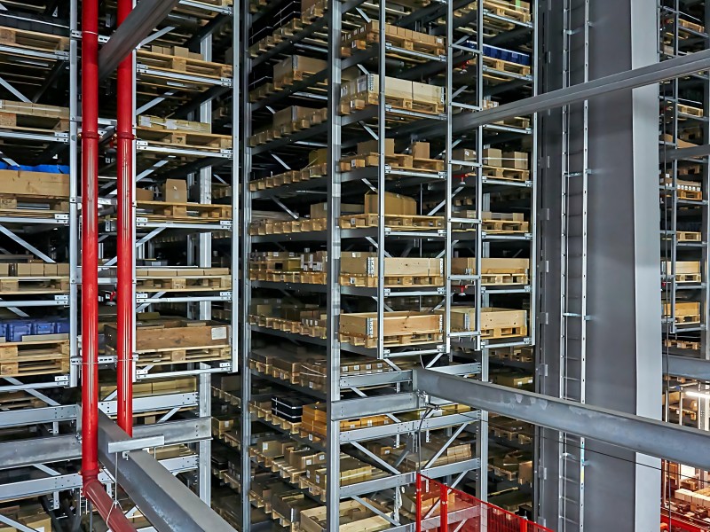 Intelligent warehouse control